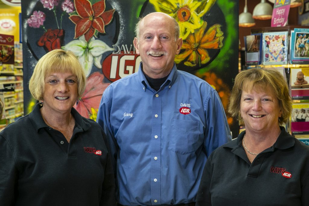 https://davisiga.com/wp-content/uploads/2026/08/Davis-IGA-105-1024x683-1.jpg